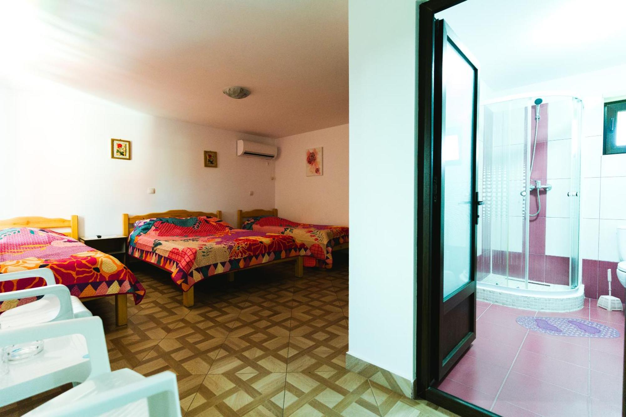 Hotel Casa Leahu à Costinesti Extérieur photo
